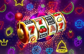 Batman866 Sportsbook Mobile APP ဖြင့် ဘောလုံးနှင့် Esports Live Betting ပြုလုပ်နေသောမြင်ကွင်း